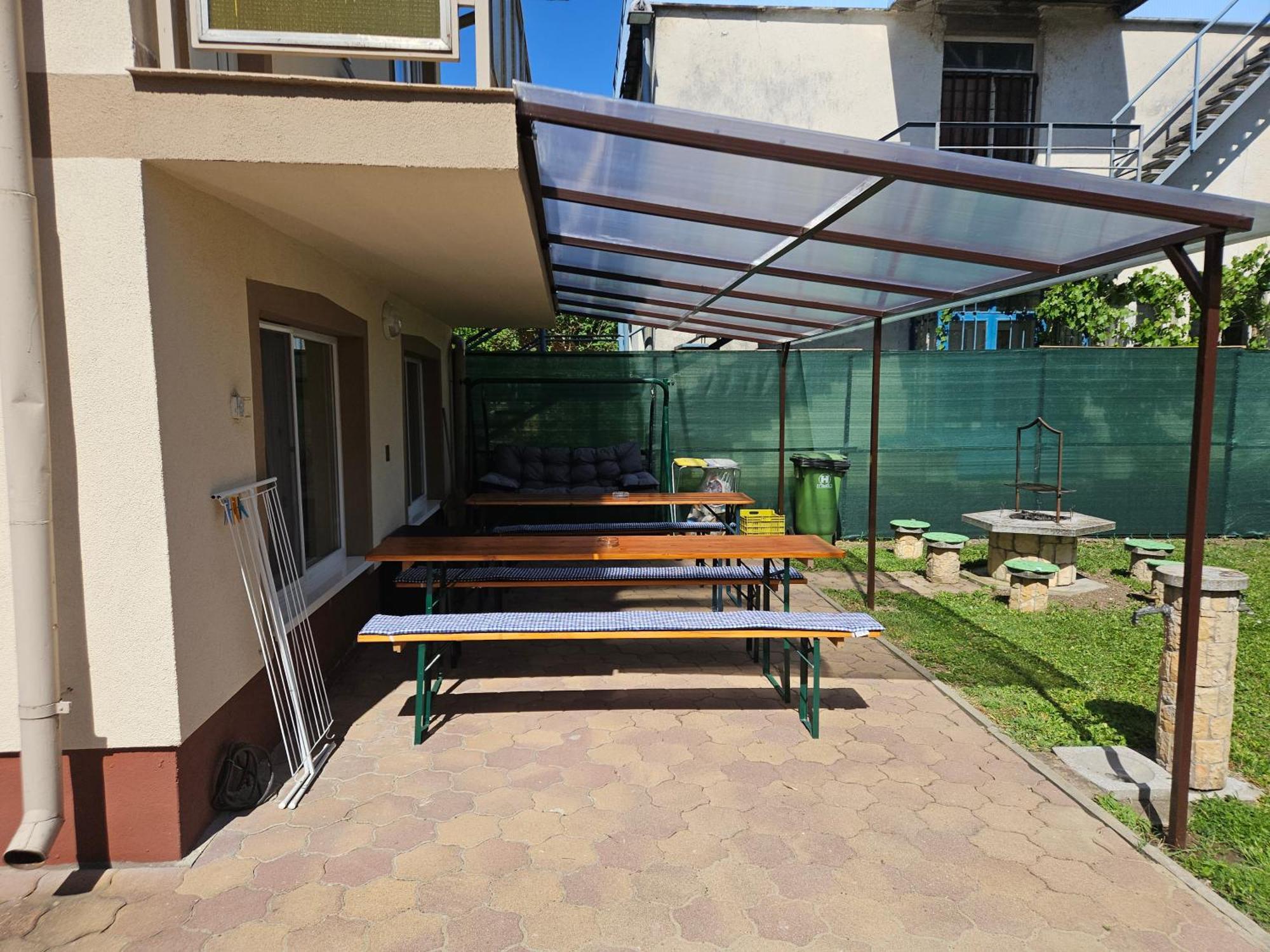 Ada 2 Apartmanhaz Hajdúszoboszló Buitenkant foto