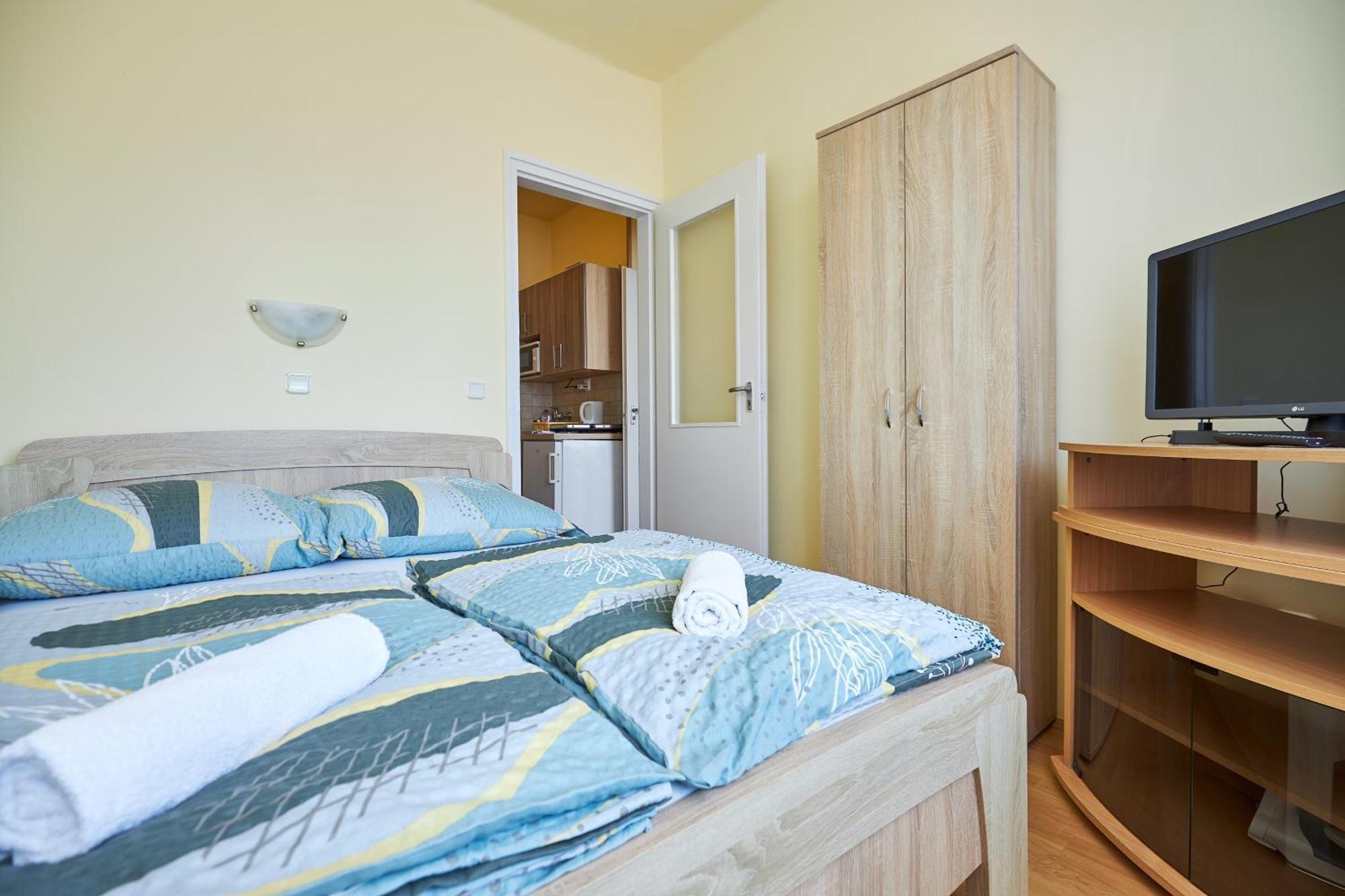 Ada 2 Apartmanhaz Hajdúszoboszló Buitenkant foto