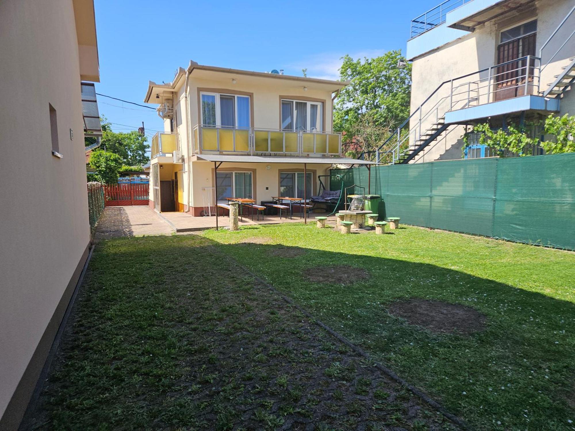 Ada 2 Apartmanhaz Hajdúszoboszló Buitenkant foto
