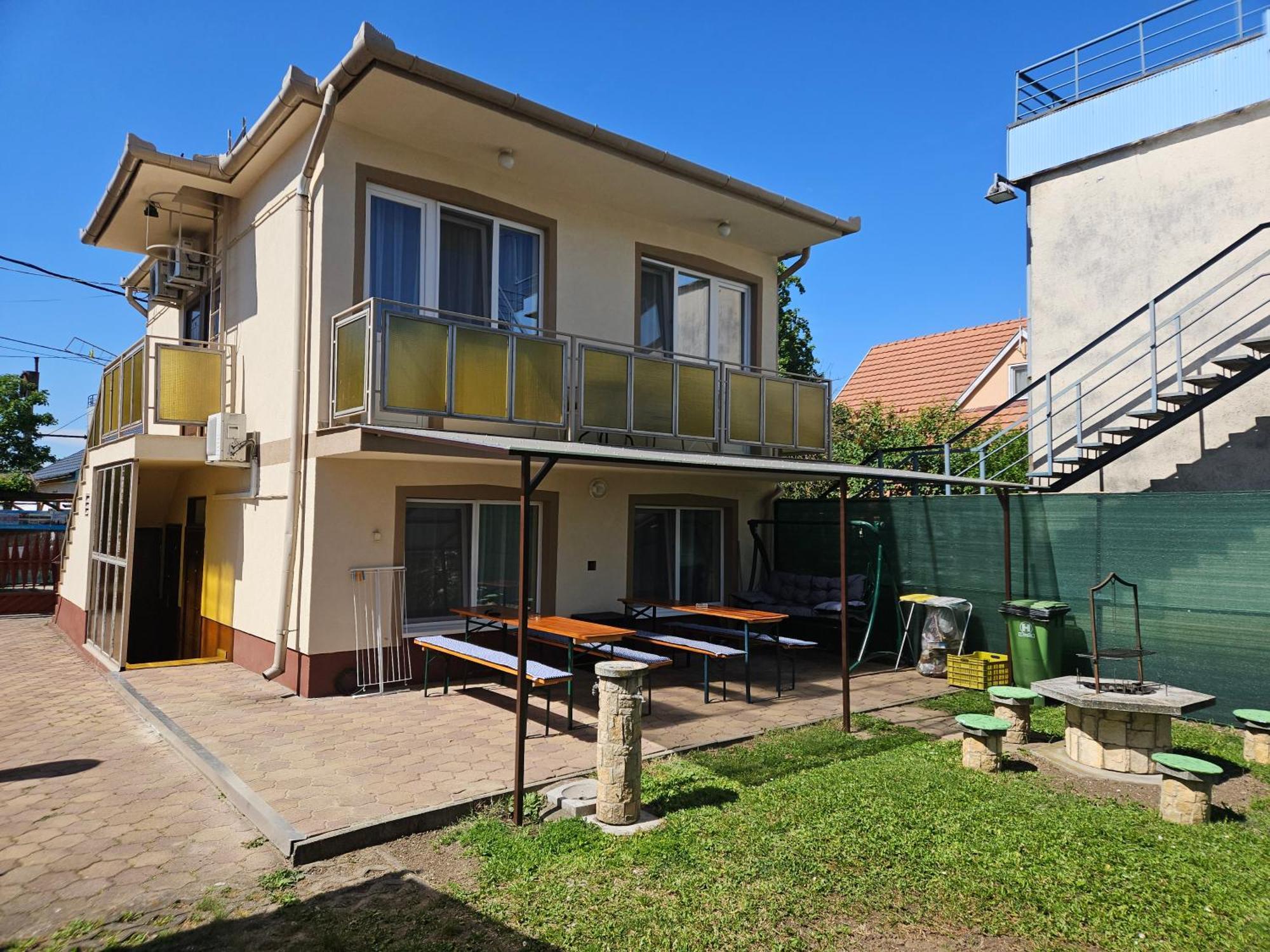 Ada 2 Apartmanhaz Hajdúszoboszló Buitenkant foto