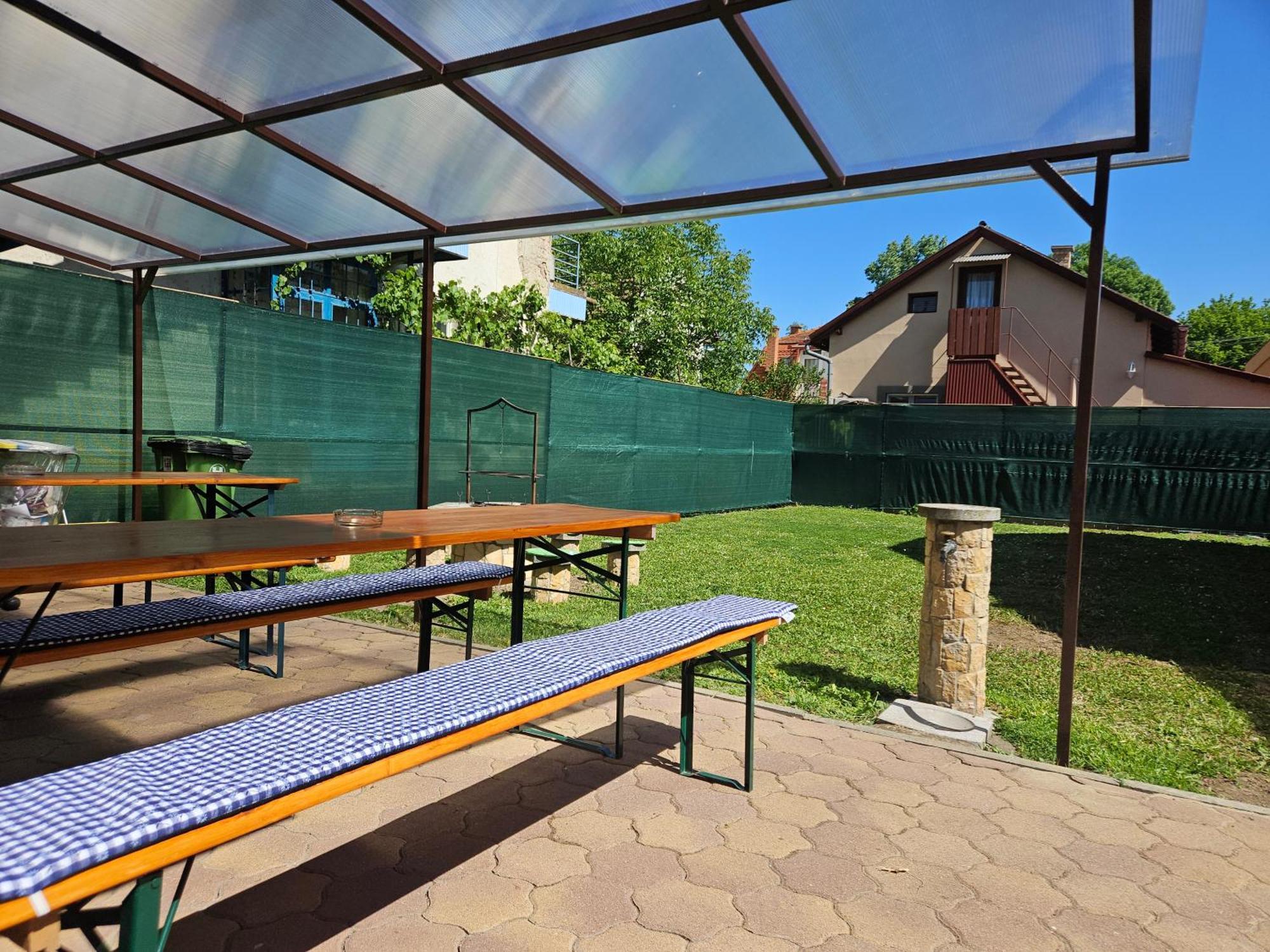 Ada 2 Apartmanhaz Hajdúszoboszló Buitenkant foto
