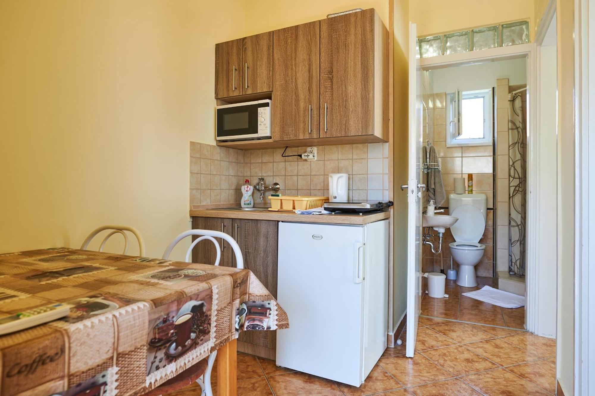 Ada 2 Apartmanhaz Hajdúszoboszló Buitenkant foto