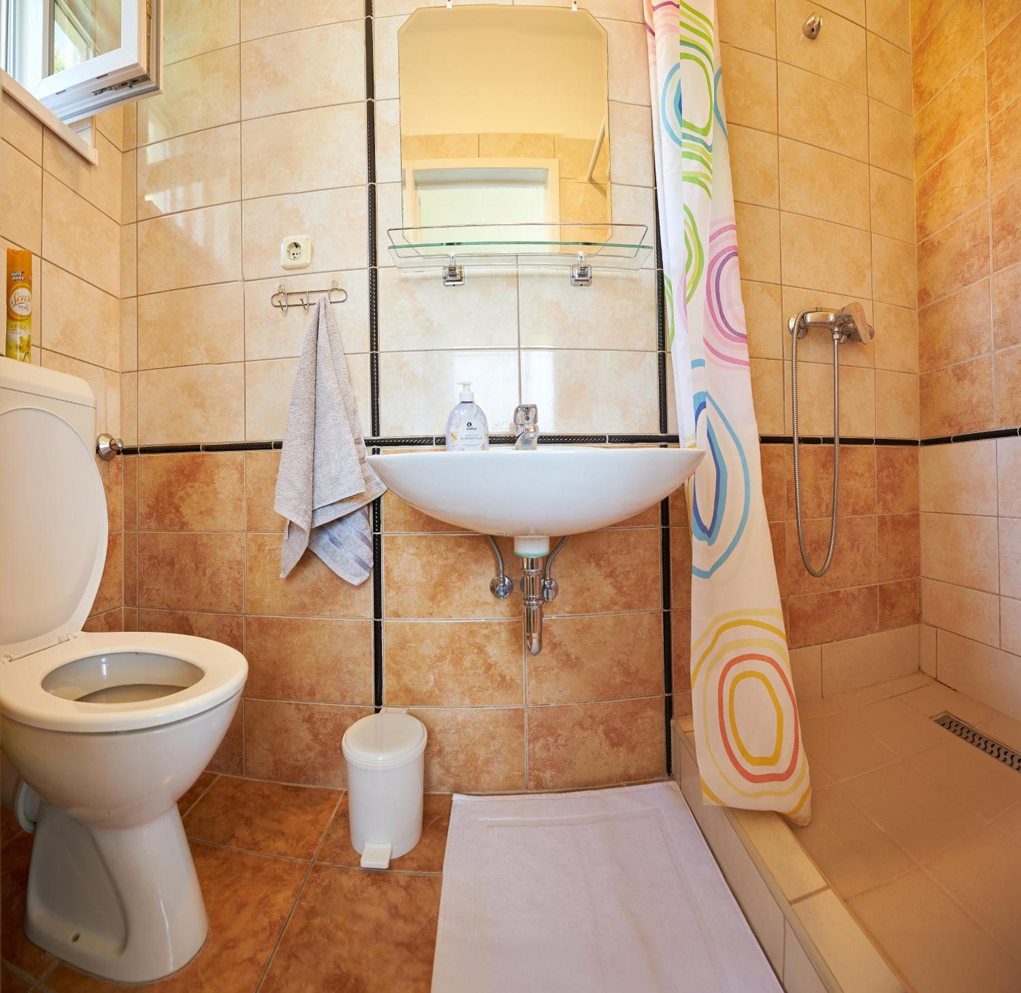 Ada 2 Apartmanhaz Hajdúszoboszló Buitenkant foto